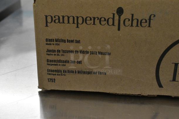 BRAND NEW SCRATCH AND DENT! Pampered Chef Glass Mixing Bowl Set - Image 4 of 4