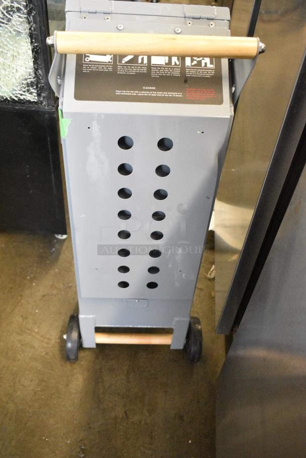 BRAND NEW SCRATCH AND DENT! Pitco Frialator D9109105 FAT VAT 40 lb. Waste Oil Transport Container - Image 5 of 7