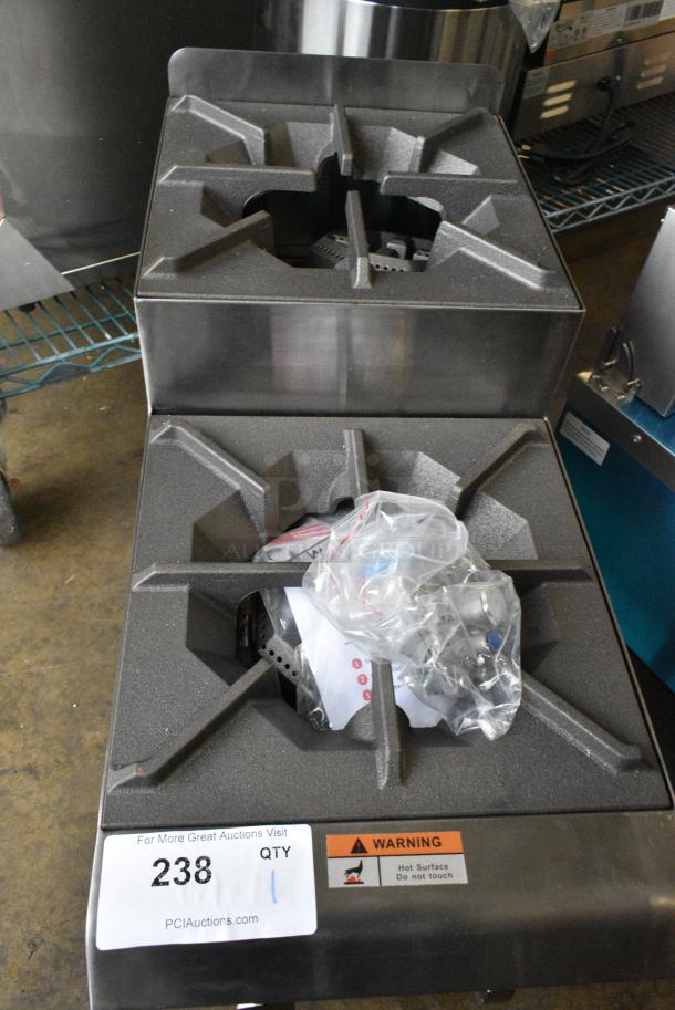 BRAND NEW SCRATCH AND DENT! 2024 Cooking Performance Group CPG 351SRCPG12NL Stainless Steel 12" Step-Up Countertop Range / Hot Plate with 2 High Output Burners. 60,000 BTU. - Image 4 of 5