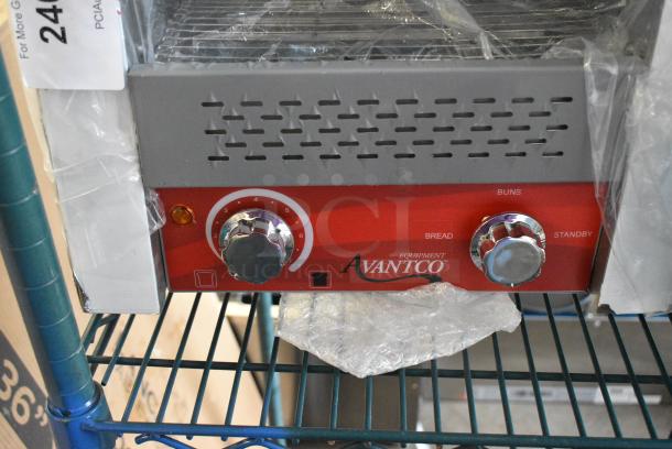 BRAND NEW SCRATCH AND DENT! 2024 Avantco 184T140 Stainless Steel Commercial 10" Wide Conveyor Toaster with 3" Opening. 120 Volts, 1 Phase. Tested and Working! - Image 3 of 7