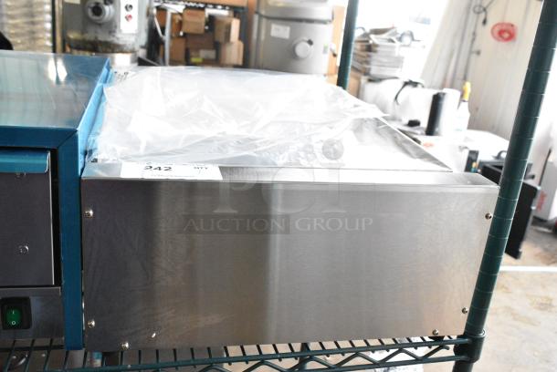 BRAND NEW SCRATCH AND DENT! 2024 Avantco 177RG1830 Stainless Steel Commercial 30 Hot Dog Roller Grill with 11 Rollers. 120 Volts, 1 Phase. Tested and Working! - Image 2 of 10