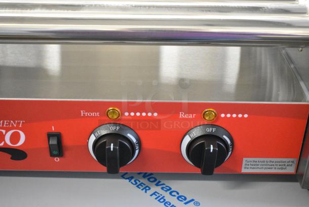 BRAND NEW SCRATCH AND DENT! 2024 Avantco 177RG1830 Stainless Steel Commercial 30 Hot Dog Roller Grill with 11 Rollers. 120 Volts, 1 Phase. Tested and Working! - Image 6 of 10