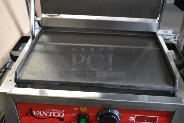 BRAND NEW SCRATCH AND DENT! 2024 Avantco 177PG200ST Stainless Steel Commercial Panini Sandwich Grill with Timer, Smooth Plates, and 13 3/8" x 8 3/4" Cooking Surface. 120 Volts, 1 Phase. Tested and Working! - Image 5 of 8