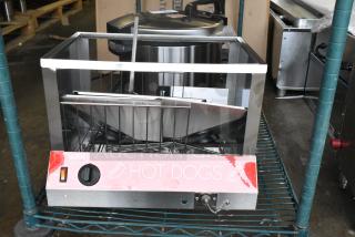BRAND NEW SCRATCH AND DENT! Avantco 177HDS100 Stainless Steel 100 Dog / 48 Bun Hot Dog Steamer / Merchandiser. 120 Volts, 1 Phase. Tested and Powers On But Does Not Get Warm