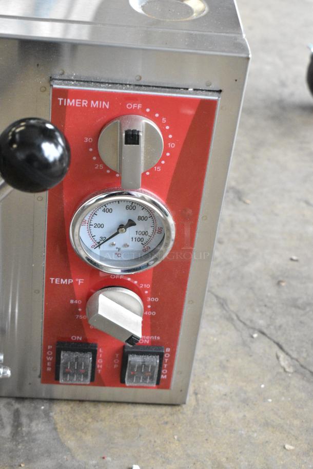 BRAND NEW SCRATCH AND DENT! Avantco 177DPO18S Stainless Steel Single Deck Countertop Pizza/Bakery Oven. 120 Volts, 1 Phase. Tested and Working! - Image 4 of 8