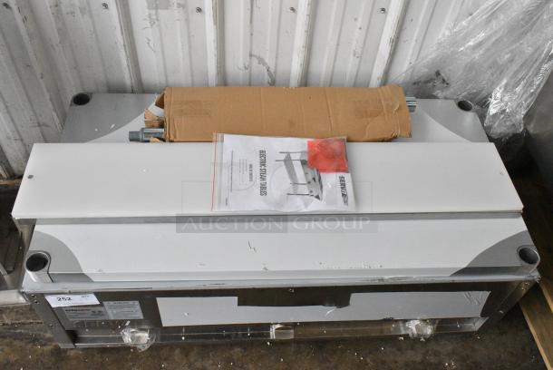 BRAND NEW SCRATCH AND DENT! 2024 ServIt 423EST3WS Stainless Steel Commercial Electric Powered 3 Bay Steam Table. Tested and Working! - Image 3 of 7