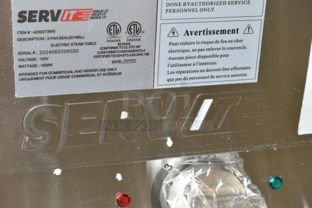 BRAND NEW SCRATCH AND DENT! 2024 ServIt 423EST3WS Stainless Steel Commercial Electric Powered 3 Bay Steam Table. Tested and Working! - Image 5 of 7