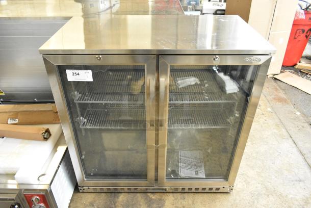 BRAND NEW SCRATCH AND DENT! 2024 KoolMore BC-2DSW-SS Stainless Steel Two-Door Back Bar Refrigerator Merchandiser - 7.4 Cu Ft. 115 Volts, 1 Phase. Tested and Working! - Image 2 of 8