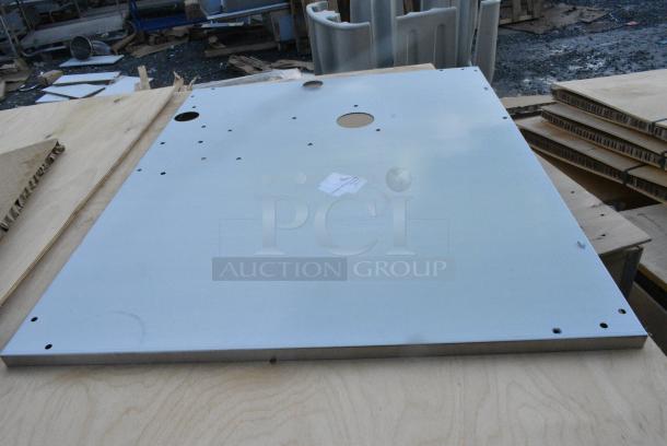 6 BRAND NEW SCRATCH AND DENT! Items Including 63068 Stacking Kit 61/101 Gas. 6 Times Your Bid! - Image 1 of 12