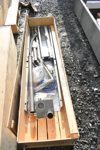 BRAND NEW SCRATCH AND DENT! 61430 Stacking Kit for 61/61 Electrical.