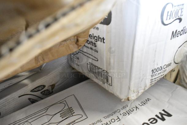 40 BRAND NEW! Boxes Including 760FFLRGWHT Choice Large 16 oz. White Paper Scoop Cup - 1000/Case, 4339BULK Choice 9" White Uncoated Paper Plate - 1000/Case, 130WSPOON Choice Medium Weight White Polypropylene Plastic Teaspoon - 1000/Case, 346WKFSNSPM Choice White Medium Weight Wrapped Polypropylene Plastic Cutlery Pack with Napkin and Salt / Pepper Packets - 500/Case, 245WEDGEPZZA Choice White Clay Coated Clamshell Pizza Slice Box - 400/Case, 99910RIPKRFT EcoChoice 10 oz. Double Wall Kraft Compostable Paper Hot Cup. 40 Times Your Bid! - Image 6 of 10
