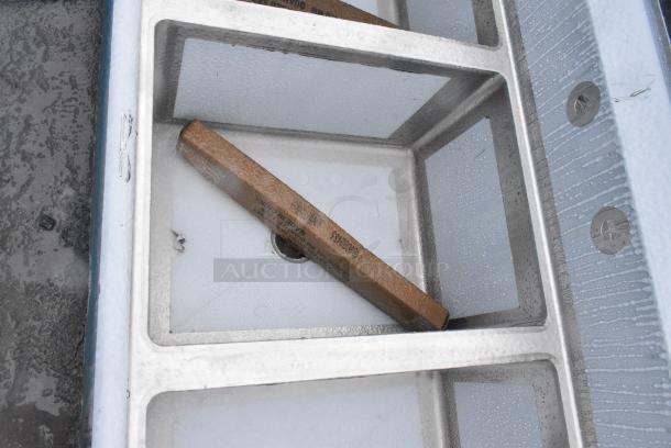 BRAND NEW SCRATCH AND DENT! Regency 600S31824218 Stainless Steel 3 Bay Sink w/ Dual Drain Boards. - Image 4 of 7