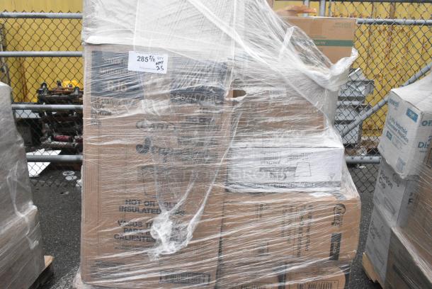 25 BRAND NEW! Boxes Including 2 Box 500CC32P Choice Clear PET Plastic Cold Cup - 32 oz. - 500/Case, Choice Cup Carriers, Choice Microwaveable Containers. 25 Times Your Bid! - Image 5 of 9