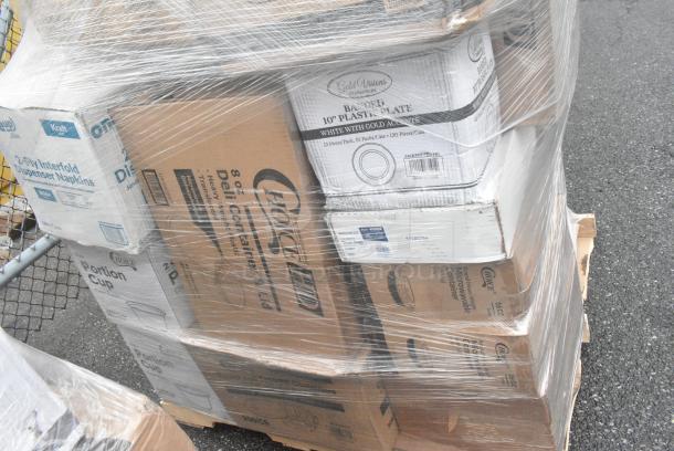 30 BRAND NEW! Boxes Including 347RPBD10WHG Visions 10" White Plastic Plate with Gold Bands - 120/Case, Trash Bags, 3 Box 128HD8COMBO Choice Heavy Duty 8 oz. Microwavable Translucent Plastic Deli Container and Lid Combo Pack - 240/Case, CHoice #4 Kraft Paper Food Containers, 2 Box 43312CUPC Choice 12-Cup Hinged PET Plastic Cupcake / Muffin Container - 100/Case, Choice Portion Cups. 30 Times Your Bid! - Image 5 of 10