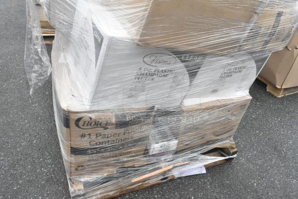25 BRAND NEW! Boxes Including 127RD16BULK Choice 16 oz. Customizable Microwavable Translucent Round Deli Container - 500/Case, 2 Box 347FC1P5 Visions 5 oz. Heavy Weight Clear 1-Piece Plastic Champagne Flute - 96/Case, Choice Deli Containers. 25 Times Your Bid! - Image 5 of 11