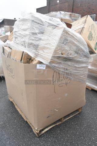 21 BRAND NEW! Boxes Including Choice Deli Containers, Duro 8 lb White Paper Bags, Dart C90PST1 ClearSeal Hinged Lid Plastic Container 8 1/4" x 8 1/4" x 3" - 250/Case. 21 Times Your Bid!