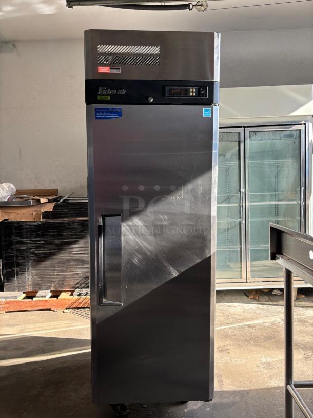 Turbo Air M3R19-1-N M3 Series 25" Solid Door Stainless Steel Reach-In Refrigerator TESTED AND WORKING - Image 1 of 6