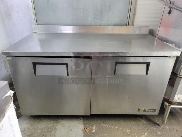 True 60" Worktop Table & Refrigerator w/ (2) Sections, 115v - Image 2 of 3