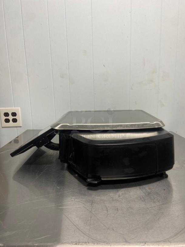 Hobart HT Price Computing Scale with Label Printer - Image 4 of 4