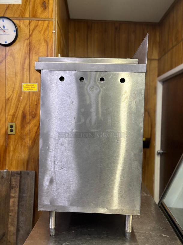 WOW !! STAINLESS STEEL STEAM BOX / SMOKE MEAT STEAMER - Image 5 of 6