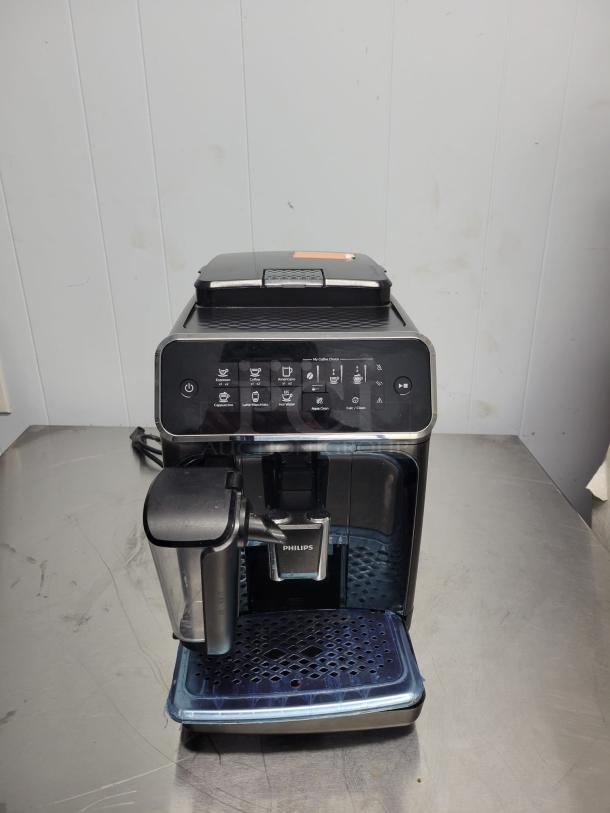 PHILIPS 3200 Series Fully Automatic Coffee Machine - 5 Delicious Coffees, LatteGo Milk System, Durable Ceramic Grinders, Intuitive Touch Display, Glossy Black (EP3241/54) - Image 3 of 6
