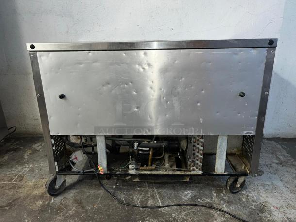 True 48" W Under counter Refrigerator w/ (2) Sections & (2) Doors, 115v - Image 6 of 7