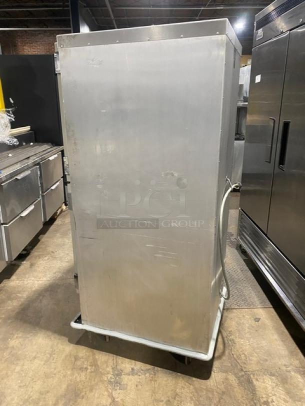 GREAT! Metro Flavor Hold Series Commercial Half Door Full Height Mobile Insulated Heated Holding/Proofing Cabinet! With Built In Pan Holding Racks! Model: CC5953A SN: 20378! 120V! On Casters! - Image 3 of 9
