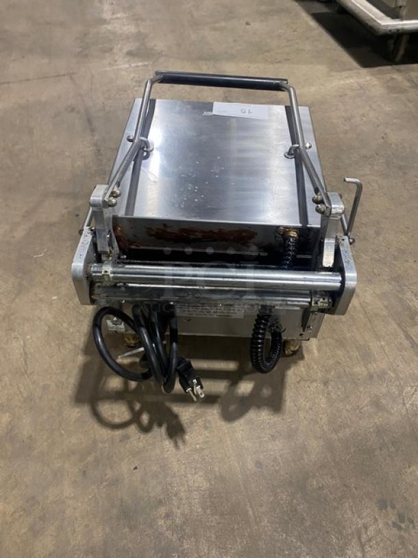 NICE! Star Pro Max Series Commercial Stainless Steel Electric Powered Countertop Panini/Sandwich Press Grill! With Grooved Grates! Model: CG14I SN: GG141012A0001! 240V! - Image 3 of 8