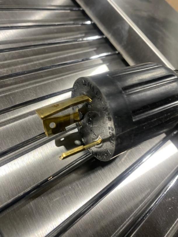 NEW! IN THE BOX! Equipex Roller Grill Series Commercial Stainless Steel Electric Powered Countertop Toaster Oven/Broiler! Model: TS327 SN: OJ402148! 208/240V 1 Phase! - Image 8 of 8