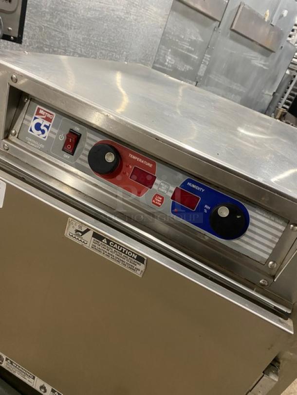 Metro C5 Series Commercial Stainless Steel Undercounter Heated Holding/Proofing Cabinet! Model: C593L-SFS-U SN: C59E005633L! 120V! On Casters! Working When Removed! - Image 7 of 8