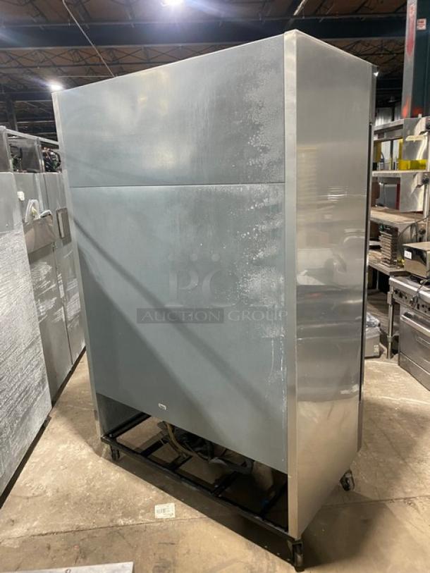 True T-Series Commercial Stainless Steel Double Glass Swing Door Reach In Merchandiser Refrigerator! With Poly Coated Wire Racks! Model: T-49G-LD SN: 9033298! 115V 1 Phase! On Casters! - Image 4 of 8