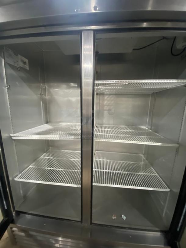 True T-Series Commercial Stainless Steel Double Glass Swing Door Reach In Merchandiser Refrigerator! With Poly Coated Wire Racks! Model: T-49G-LD SN: 9033298! 115V 1 Phase! On Casters! - Image 5 of 8