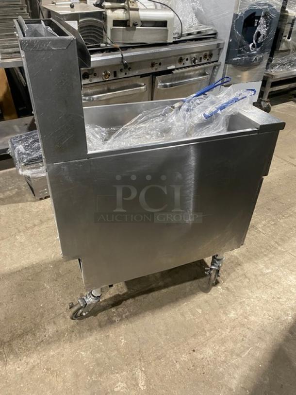 Pitco Commercial Stainless Steel Natural Gas Powered Deep Fat Fryer! With Back Splash & Basket Hanger! With 2 Frying Baskets! Model: SG14 SN: G17EB029357! On Casters! - Image 4 of 8