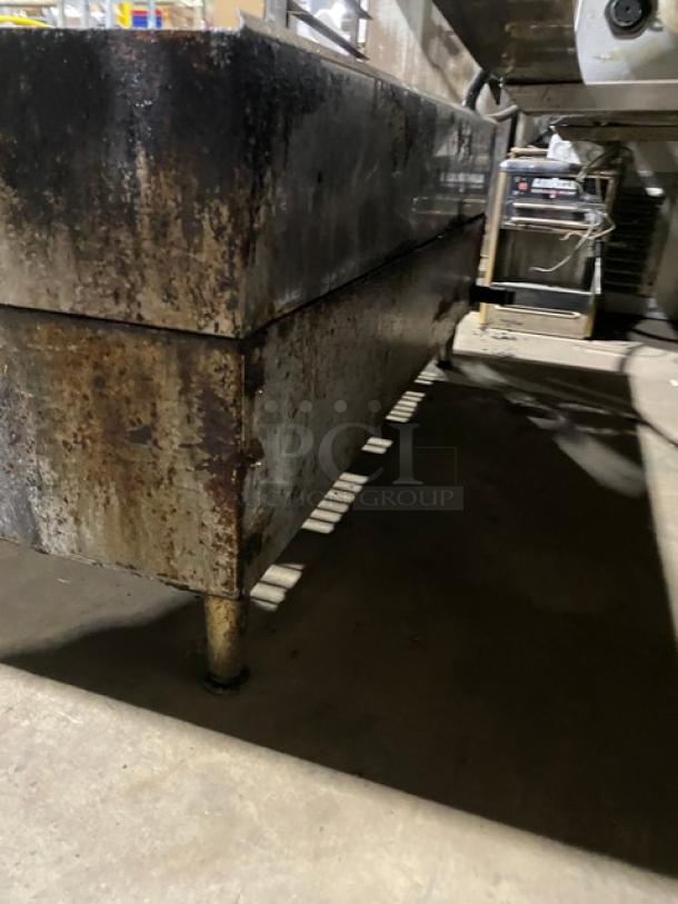 Commercial Stainless Steel Natural Gas Powered Countertop Char Grill! With Grooved Grates! On Legs! - Image 4 of 7