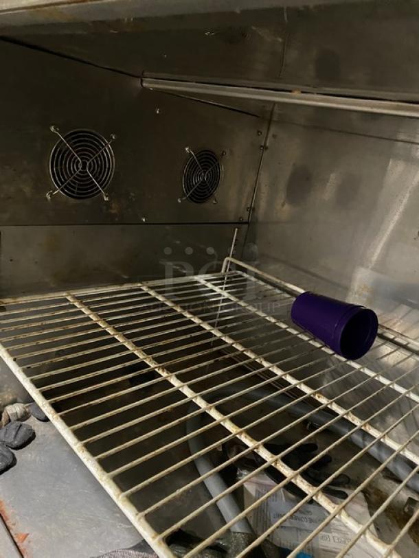 Kelvinator Commercial Stainless Steel Single Door Refrigerated Bain Marie Style Mega Top Pizza Prep Table! With Removable Cutting Board! With Poly Coated Wire Rack! Model: KCPT50.6 SN: 1B44506371! 115V 1 Phase! On Casters! - Image 6 of 10