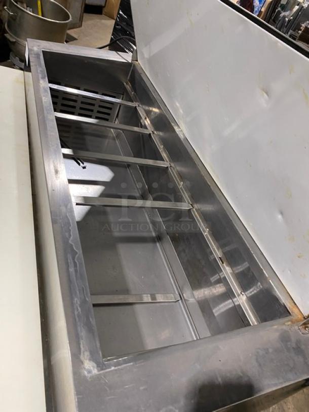 Kelvinator Commercial Stainless Steel Single Door Refrigerated Bain Marie Style Mega Top Pizza Prep Table! With Removable Cutting Board! With Poly Coated Wire Rack! Model: KCPT50.6 SN: 1B44506371! 115V 1 Phase! On Casters! - Image 8 of 10