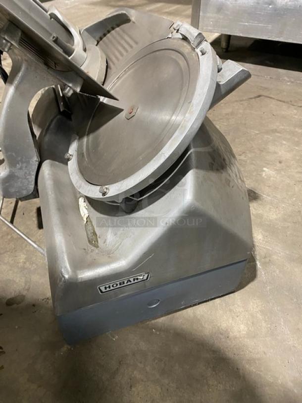Hobart Commercial Semi-Automatic Electric Powered Countertop Meat Deli Slicer! Model: 2712 SN: 56-1207-821! 120V 1 Phase! - Image 4 of 8