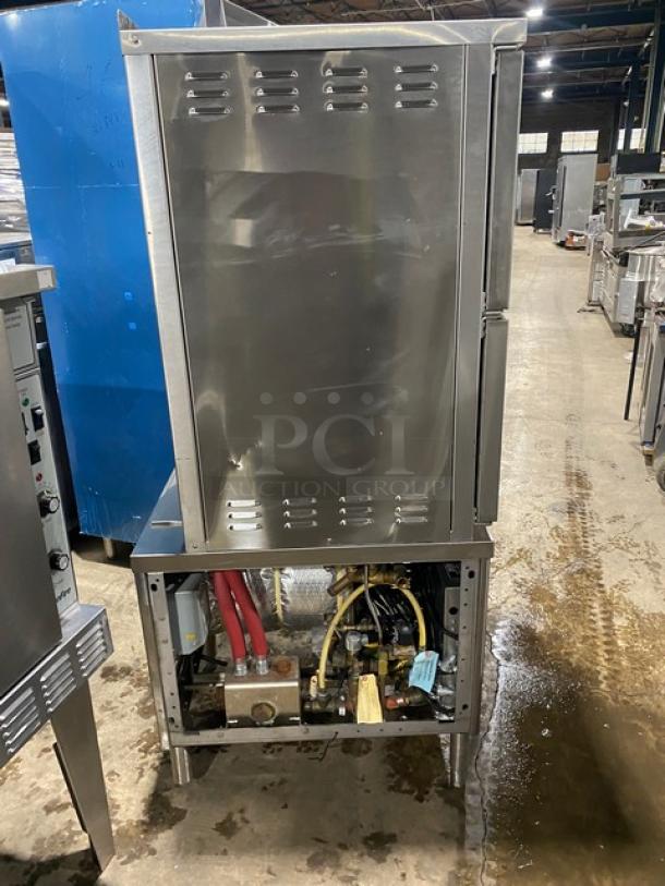 Market Forge Commercial Stainless Steel Electric Powered Dual Compartment Convection Steam Oven! With Individual Controls! With Built In Pan Holding Racks! Model: ST10M24E SN: 082917MH091B+! 208V 3 Phase! On Legs! - Image 3 of 10