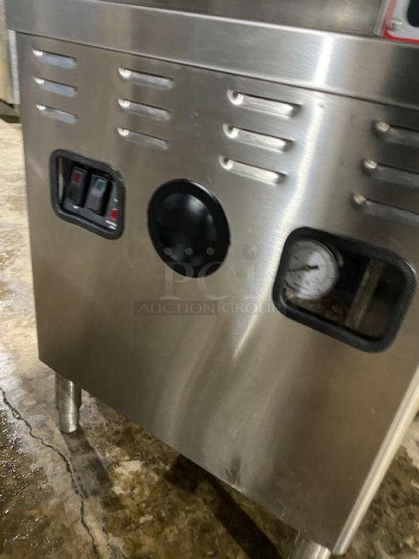 Market Forge Commercial Stainless Steel Electric Powered Dual Compartment Convection Steam Oven! With Individual Controls! With Built In Pan Holding Racks! Model: ST10M24E SN: 082917MH091B+! 208V 3 Phase! On Legs! - Image 8 of 10