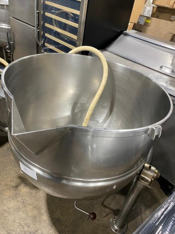 Groen Commercial Stainless Steel Electric Powered Twin Pivoting Steam Jacketed 60 Gal. Kettles! Model: DTA3-60-60 SN: 1978! 480V 3 Phase! On Legs! - Image 2 of 9