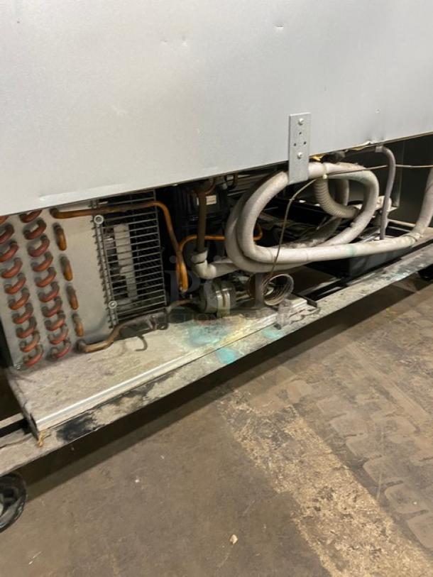 Turbo Air Maximum Series Commercial Stainless Steel Solid 2 Door Reach In Freezer! Energy Star Certified! With Poly Coated Wire Racks! Model: MSF-49NM SN: NF49308075! 110-120V 1 Phase! On Casters! - Image 11 of 11