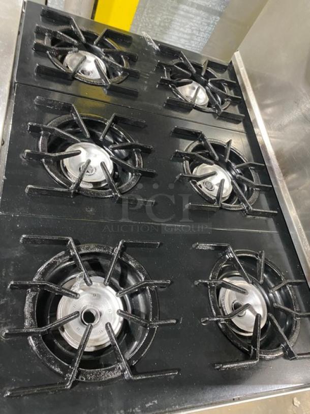 Viking Commercial Stainless Steel Natural Gas Powered 6 Burner Range/Oven Combo! With Back Splash & Overhead Salamander Shelf! With Wired Oven Racks! On Legs! - Image 5 of 9