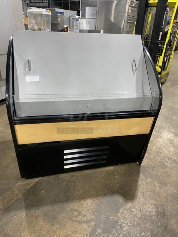 Structural Concepts Oasis Series Commercial Black Horizontal Refrigerated Open Grab-N-Go Self-Service Merchandiser Display Case! With Removable Handled Cover! Model: CO44R SN: 0346604 BS276923! 120V 1 Phase! - Image 1 of 8