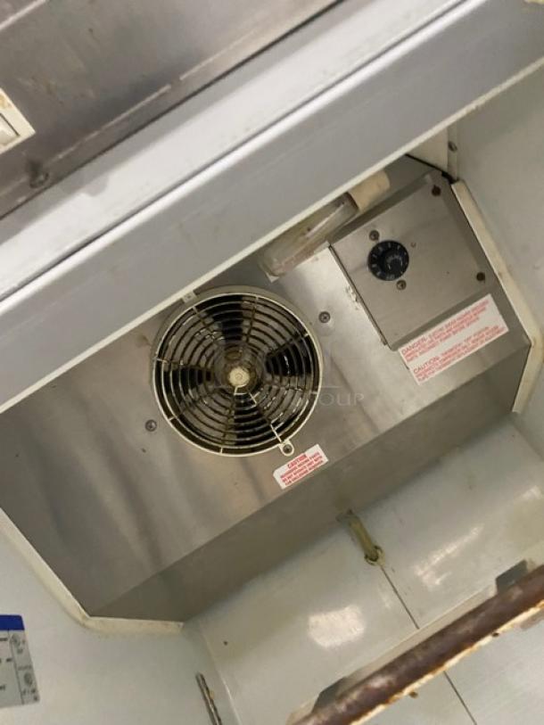 Beverage-Air Commercial Stainless Steel Solid Single Door Reach In Refrigerator! With Poly Coated Wire Racks! Model: KR24-1AS SN: 5026859! 115V 1 Phase! On Casters! - Image 6 of 9