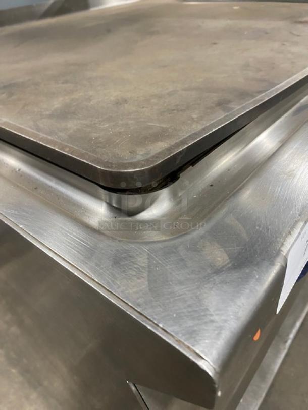 Electrolux Thermaline Series Commercial Stainless Steel Natural Gas Powered Free-Cook Flat Top Grill! With Back Splash! With Enclosed Open Base! On Legs! - Image 6 of 8