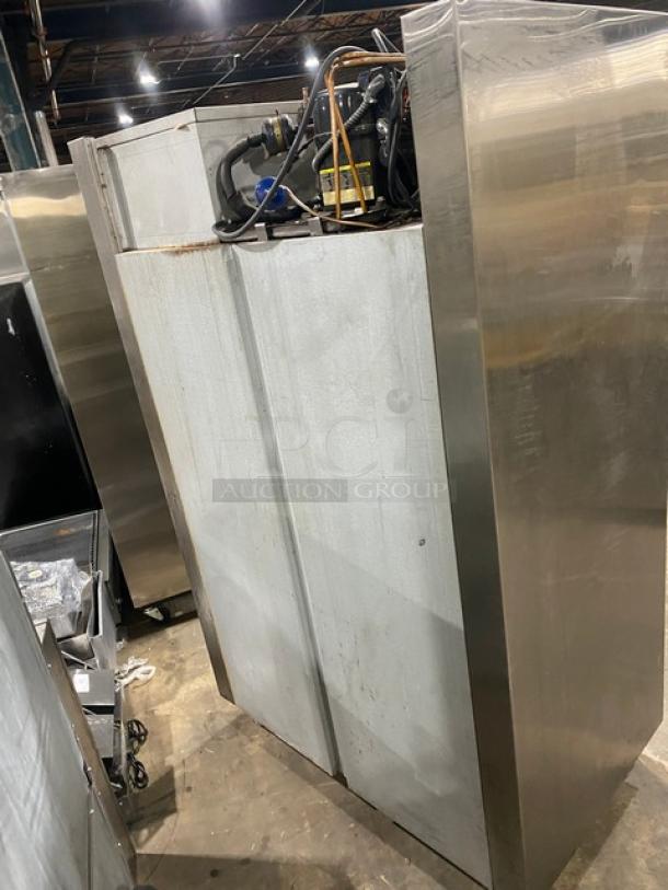 Traulsen Commercial Stainless Steel 2 Section Half Door Reach In Freezer! With Wired Racks! Model: ALT232NREHHS SN: T457230J96! 208-230/115V 1 Phase! On Legs! - Image 4 of 8