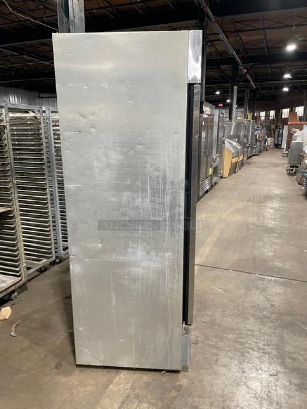 True Commercial Stainless Steel Solid 2 Door Reach In Refrigerator! Model: T-49 SN: 1-2870817! 115V 1 Phase! With Casters! - Image 3 of 10