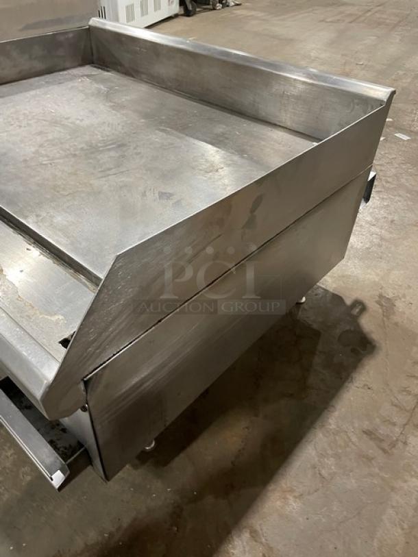 Southbend Commercial Stainless Steel Natural Gas Powered Countertop Flat Griddle! With Back & Side Splash! Model: HDG-36 SN: 19B05007! On Legs! - Image 2 of 8