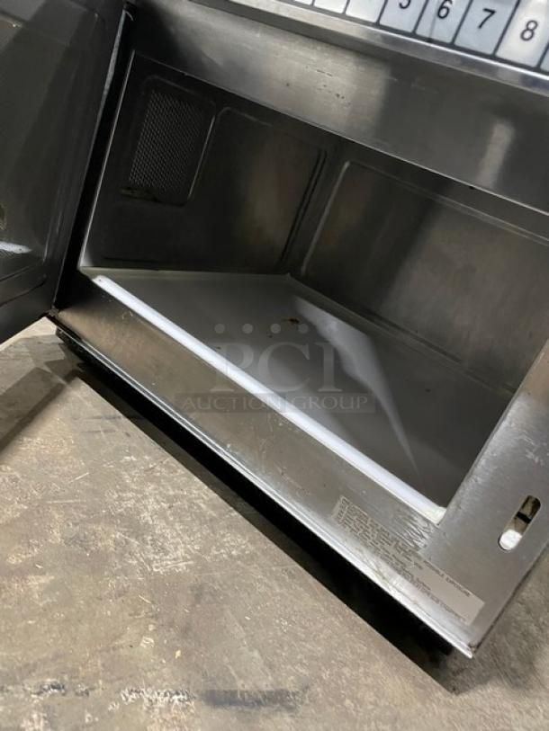 Panasonic Commercial Stainless Steel Electric Powered Countertop Heavy Duty Microwave Oven! With Programable Memory Pad! Model: NE-1757R SN: 6A78090292! 208/230V 1 Phase! - Image 5 of 8