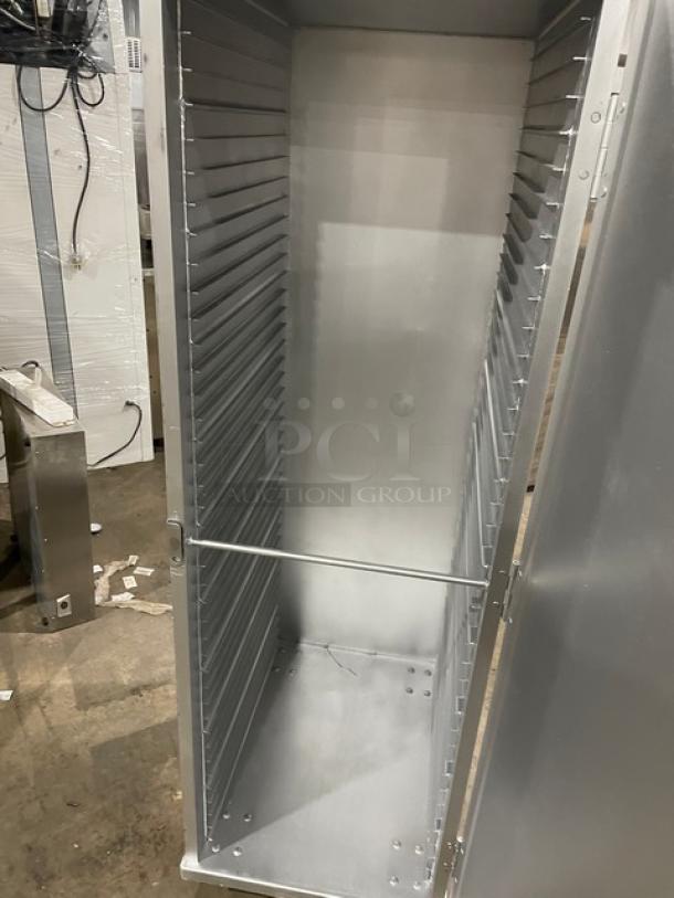 Commercial 40-Pan End-Load Mobile Enclosed Bun & Sheet Pan Holding/Transport Rack! On Casters! - Image 5 of 5